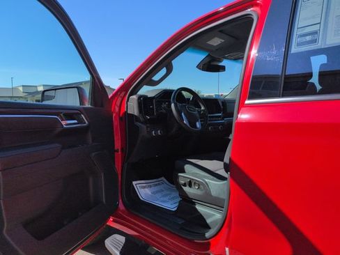 Used 2024 GMC Sierra 1500 Elevation w/ LPO, Elevation Black Package AWD/4WD image 9