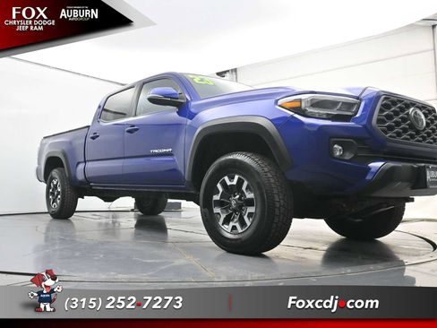 Used 2023 Toyota Tacoma TRD Off-Road AWD/4WD image 17