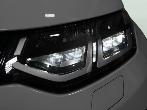 Used 2021 Land Rover Discovery Sport S R-Dynamic image 34