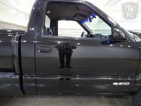 Used 1996 Chevrolet S10 Pickup image 34