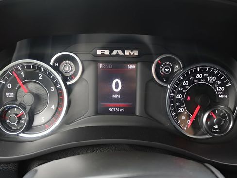 Certified 2021 RAM 2500 Big Horn w/ Level 1 Equipment Group AWD/4WD image 24