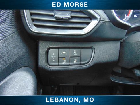 Used 2019 Hyundai Santa Fe SE image 21