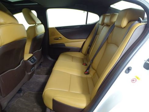 Used 2019 Lexus ES 350 w/ Premium Package image 15