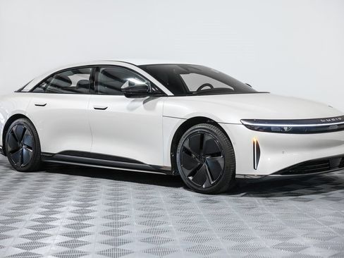 Used 2024 Lucid Air Pure image 4