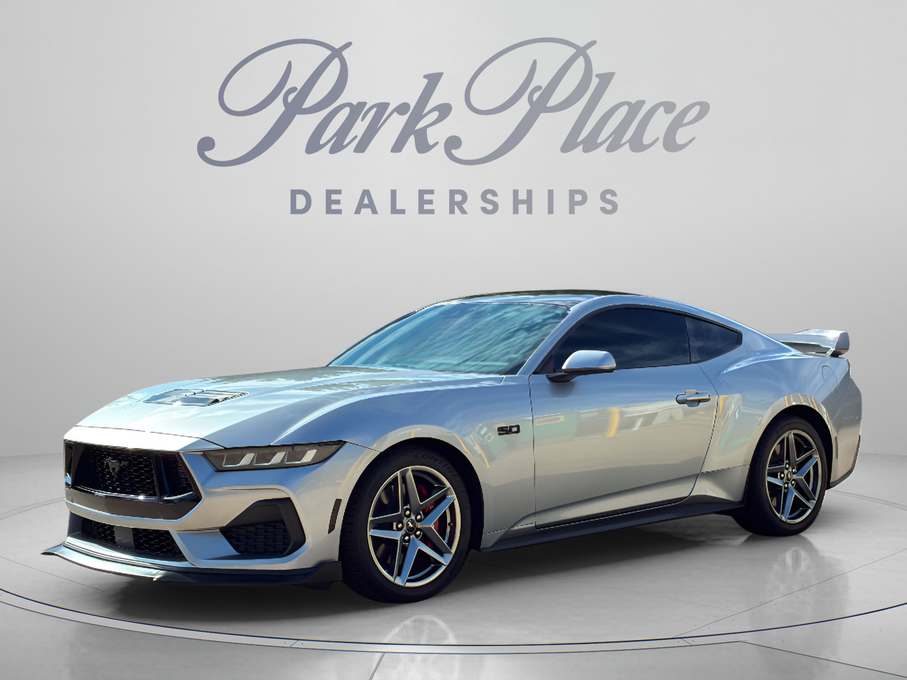 Used 2024 Ford Mustang GT RWD image 1