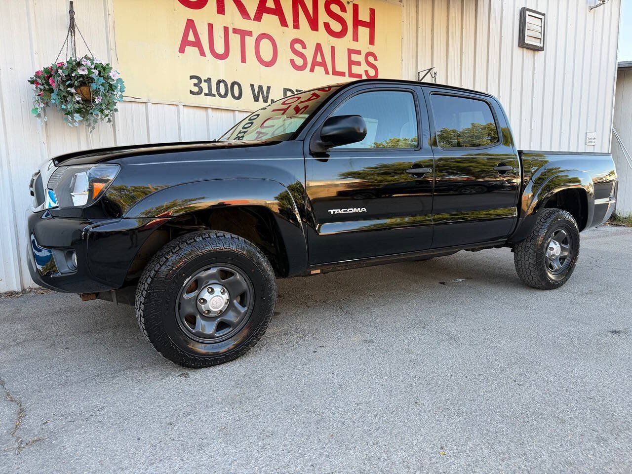 Used 2015 Toyota Tacoma PreRunner w/ SR5 Package RWD image 8