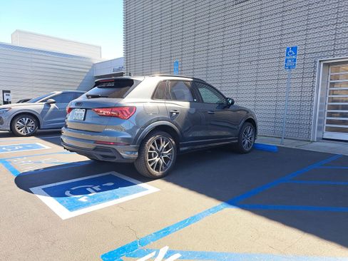 Used 2025 Audi Q3 2.0T Premium Plus w/ Premium Plus Package image 3