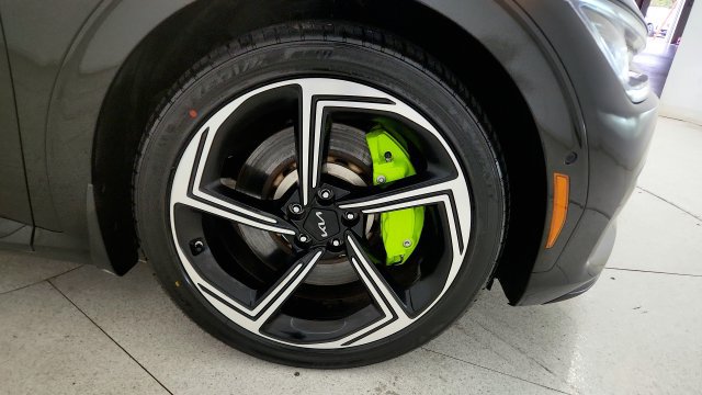 Used 2023 Kia EV6 GT AWD/4WD image 81