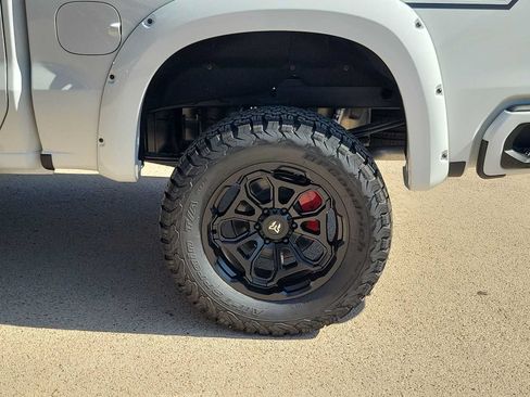 New 2025 Chevrolet Silverado 1500 RST AWD/4WD image 16