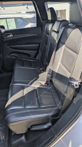 Used 2017 Jeep Grand Cherokee Limited AWD/4WD image 14