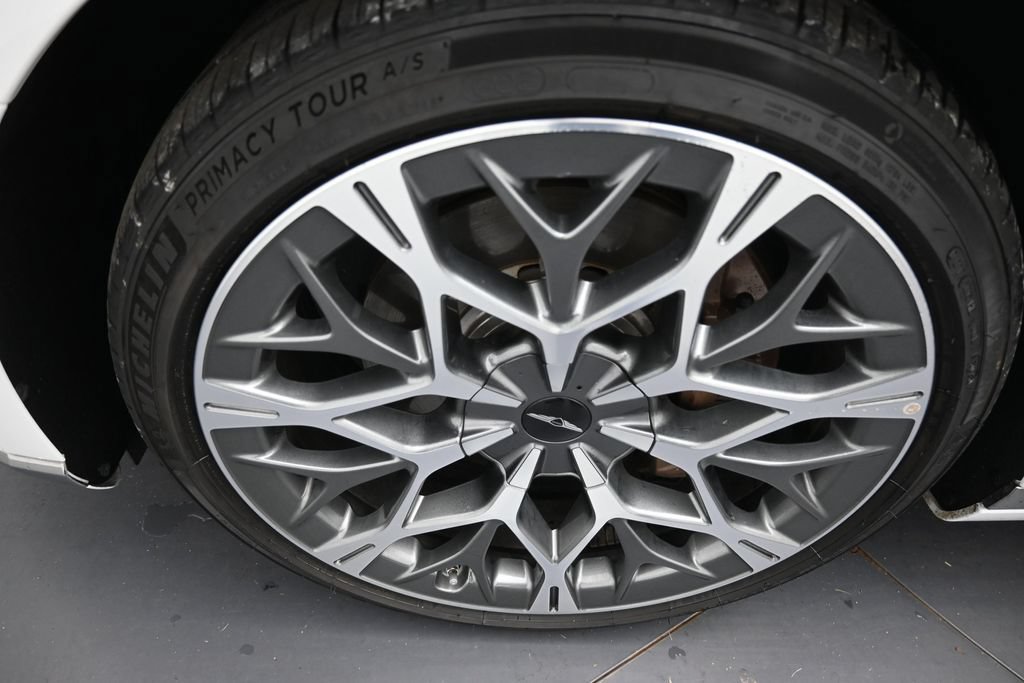 Used 2024 Genesis G90 3.5T AWD/4WD image 38