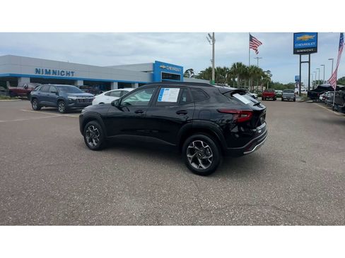 Certified 2025 Chevrolet Trax LT w/ Driver Confidence Package FWD image 6