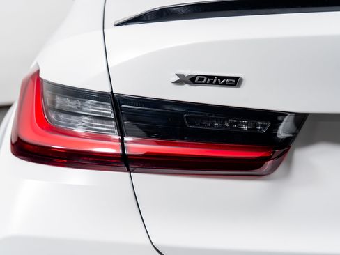 Used 2026 BMW M3 Competition image 12