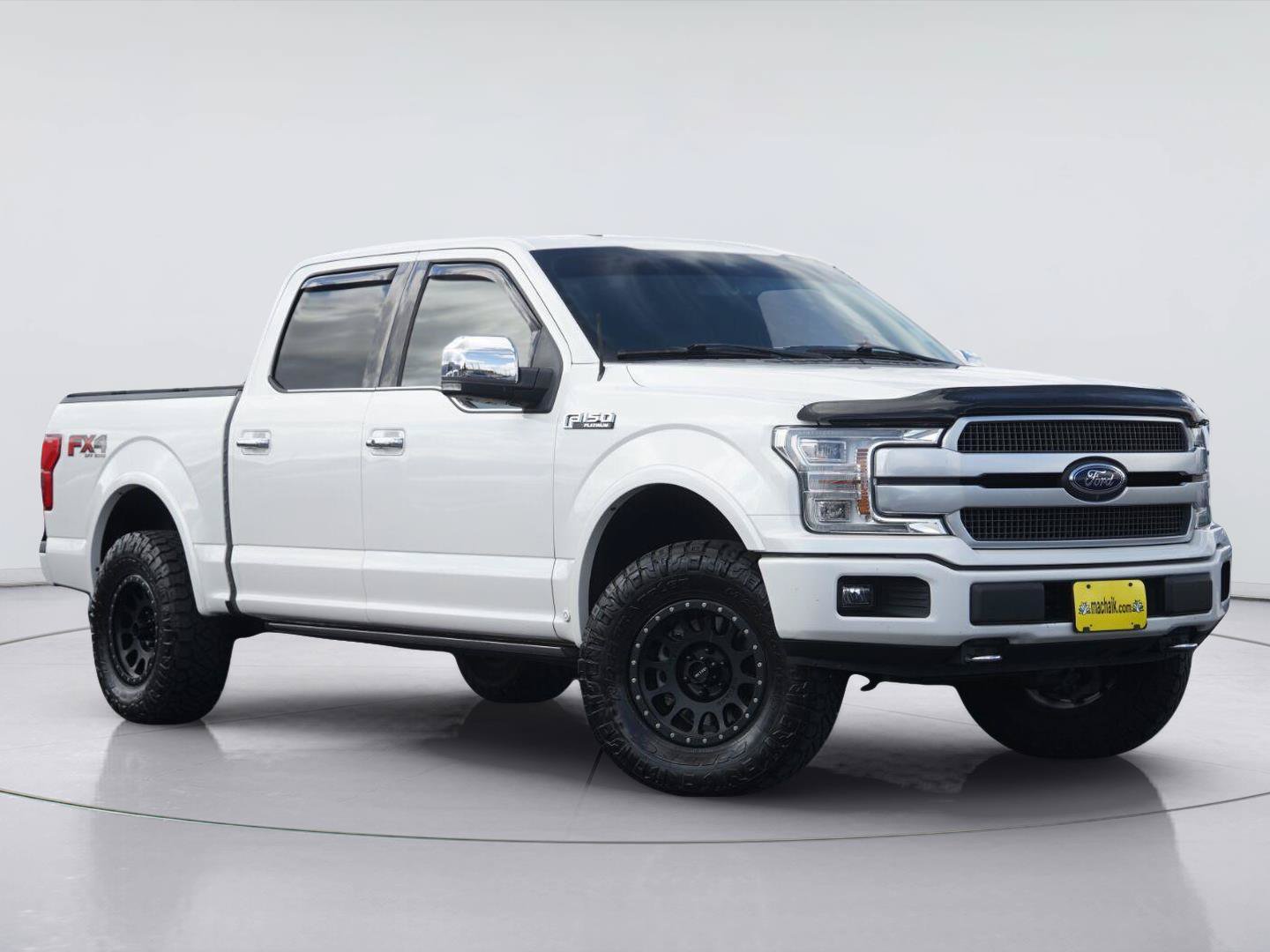 Used 2019 Ford F150 Platinum w/ Equipment Group 701A Luxury AWD/4WD image 2