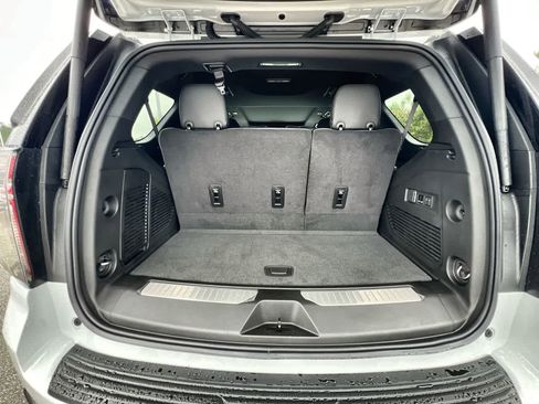 Used 2024 Chevrolet Tahoe RST w/ Luxury Package image 27