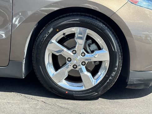 Used 2014 Chevrolet Volt Premium w/ Premium Trim Package image 4