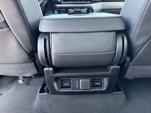 Used 2025 GMC Sierra 1500 SLT AWD/4WD image 20