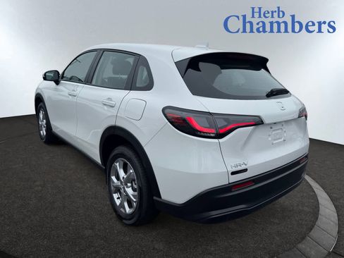 New 2026 Honda HR-V LX image 3