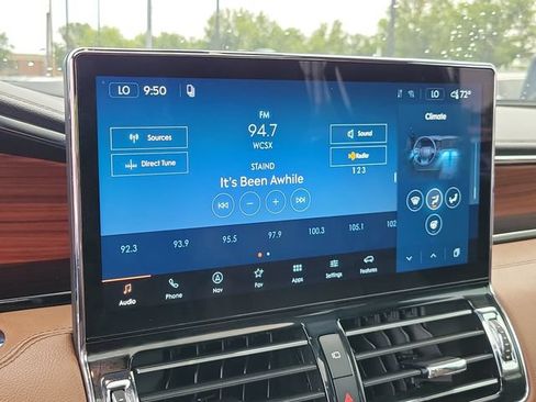 Used 2024 Lincoln Navigator Reserve AWD/4WD image 20