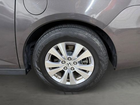 Used 2016 Honda Odyssey SE image 15