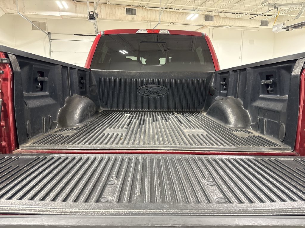 Used 2015 Ford F150 XLT w/ Equipment Group 302A Luxury AWD/4WD image 23