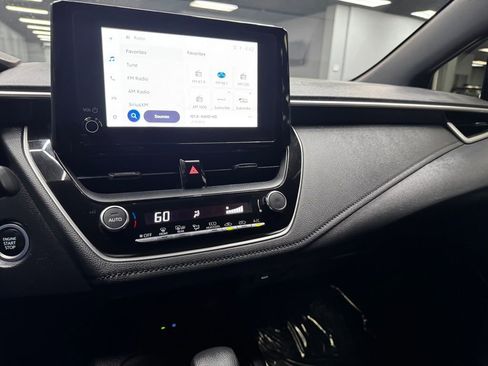 Used 2024 Toyota Corolla SE w/ SE Premium Package image 25