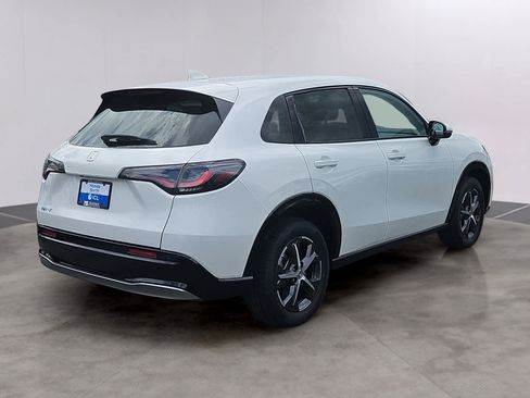 Used 2023 Honda HR-V EX-L image 4