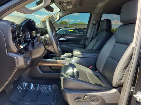 Used 2025 Chevrolet Silverado 1500 RST w/ Z71 Off-Road Package image 15