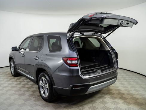 Used 2025 Honda Pilot EX-L image 30