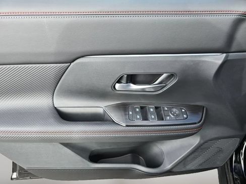New 2026 Nissan Kicks SR w/ Cold Weather Package FWD image 21