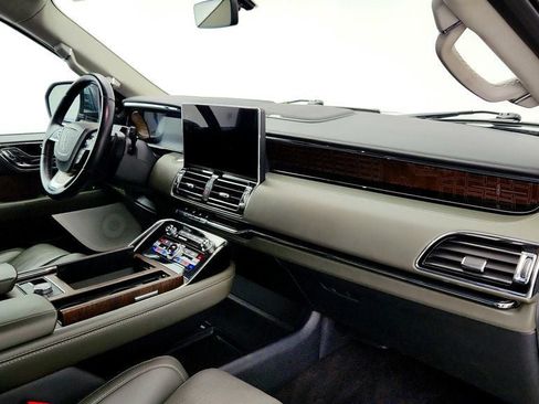 Used 2022 Lincoln Navigator Black Label image 26