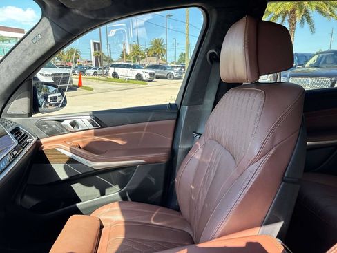 Used 2024 BMW X7 M60i w/ Executive Package AWD/4WD image 19