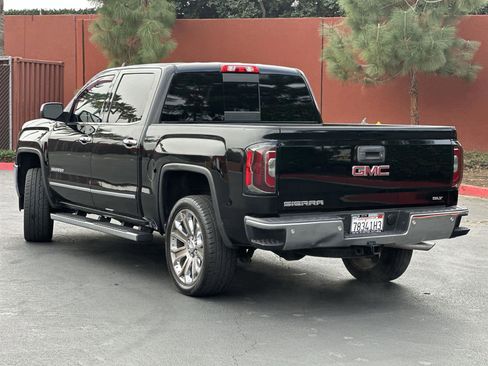 Used 2017 GMC Sierra 1500 SLT image 4