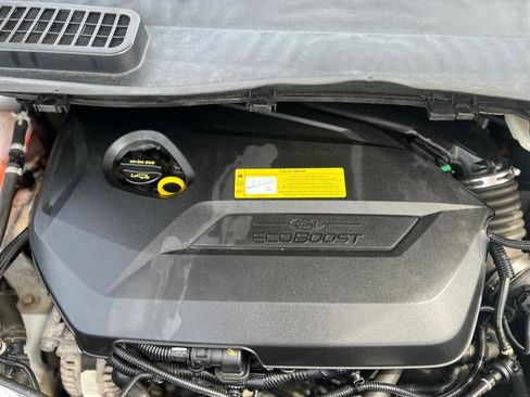 Used 2014 Ford Escape SE image 42