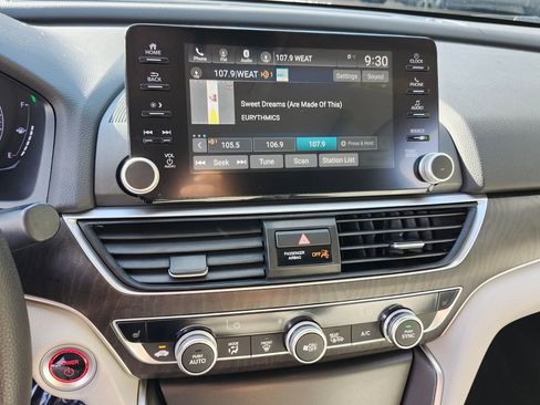 Used 2019 Honda Accord EX image 22