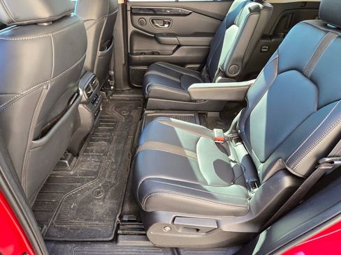 Used 2023 Honda Pilot EX-L image 7