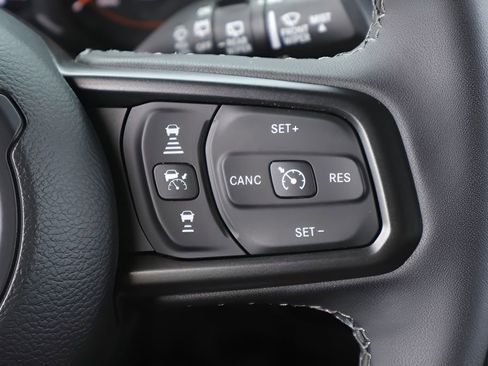 Used 2025 Jeep Wrangler Unlimited Rubicon AWD/4WD image 20