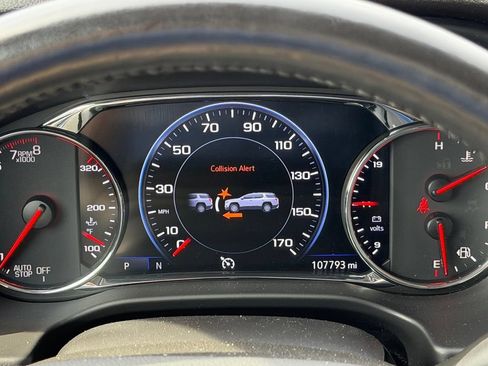 Used 2022 GMC Acadia AT4 w/ Technology Package AWD/4WD image 22