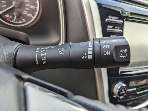 Used 2017 Nissan Murano SL image 27