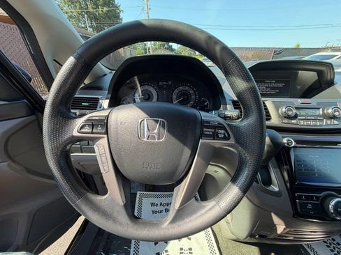 Used 2017 Honda Odyssey SE image 22