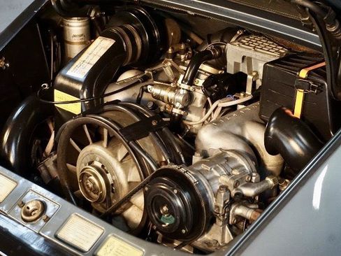 Used 1987 Porsche 911 Carrera RWD image 95