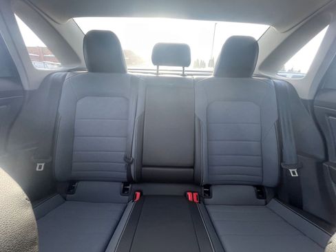 Used 2025 Volkswagen Jetta SE image 39