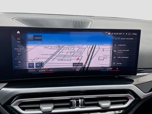 Used 2023 BMW 330i Sedan w/ Convenience Package image 9