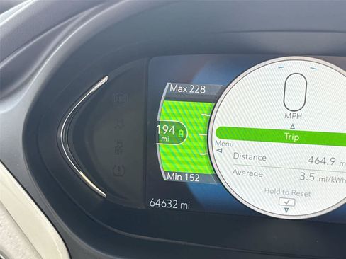 Used 2017 Chevrolet Bolt LT FWD image 29