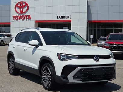Used 2025 Volkswagen Taos SE