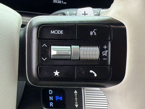 Certified 2024 Hyundai Santa Fe Limited FWD image 22