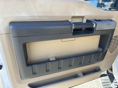 Used 2014 Ford F250 Lariat w/ Lariat Ultimate Package image 10