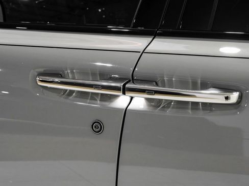 Used 2023 Rolls-Royce Cullinan Black Badge w/ Driver's Package image 51