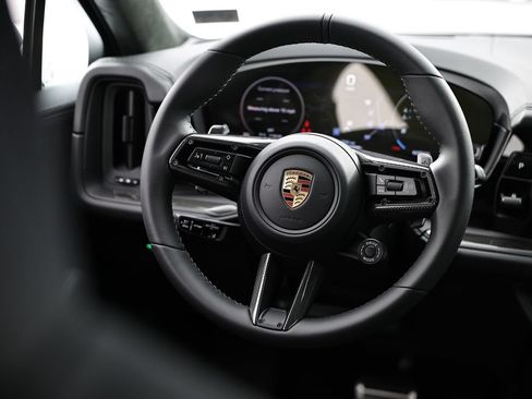 New 2026 Porsche Cayenne GTS AWD/4WD image 29