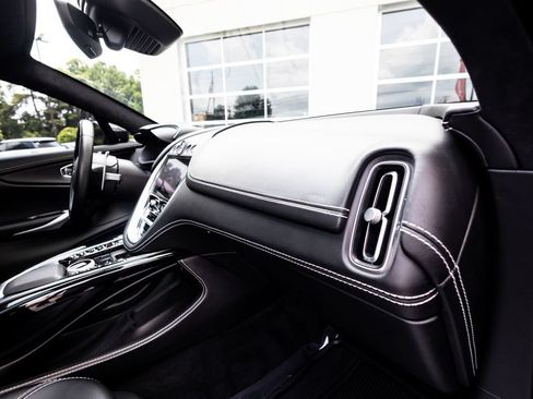 Used 2021 Aston Martin DBX AWD/4WD image 40